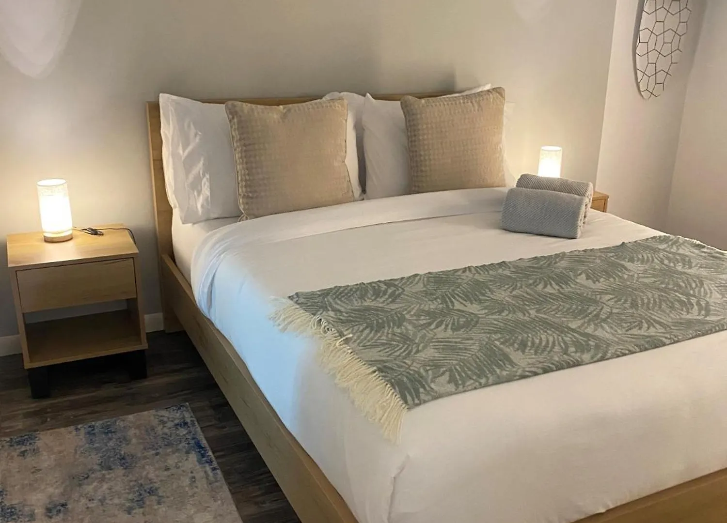 Downtown Cozy 1Br Condo- Steps From Lake & King Street Toronto Canada